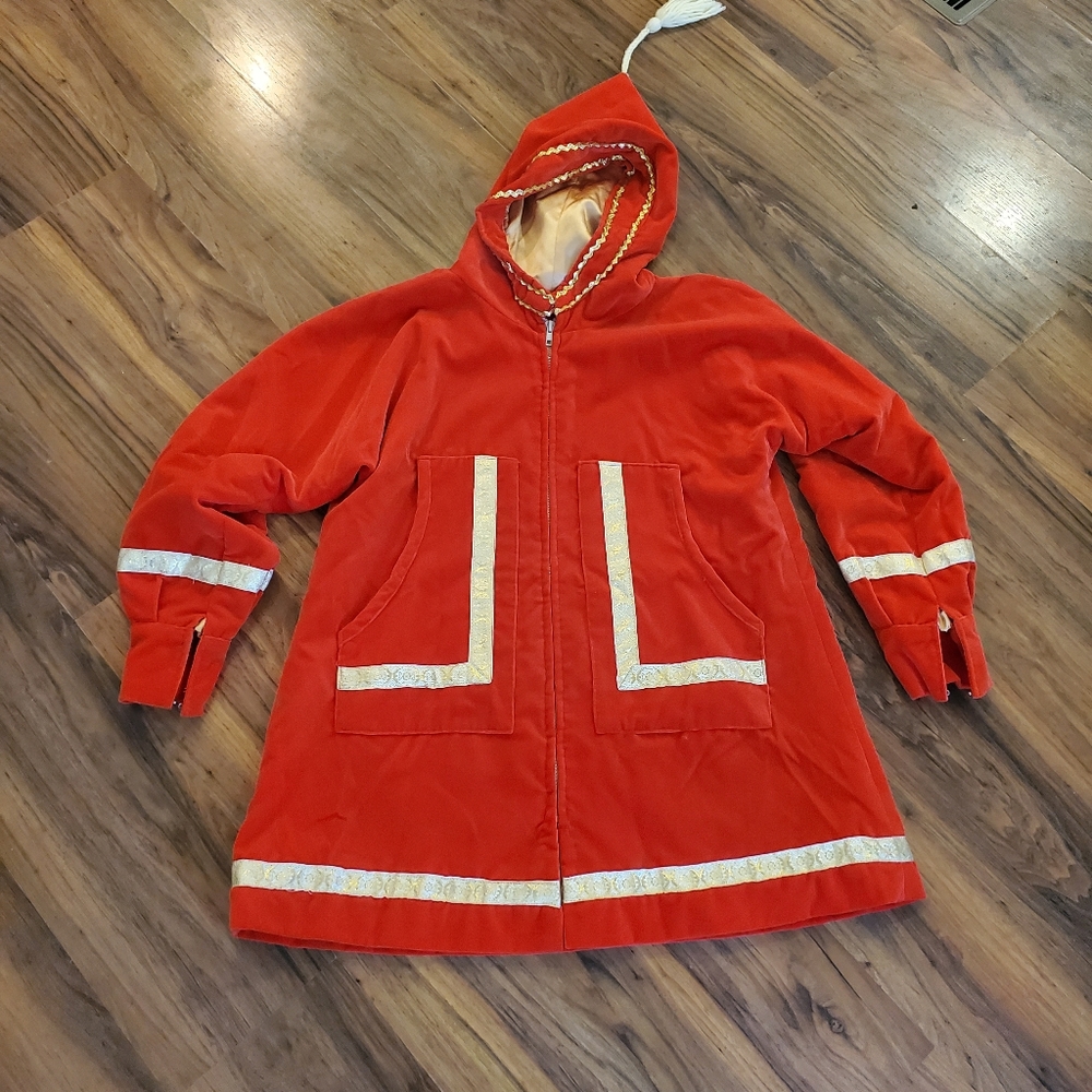 Red velvet jacket 1960 vintage gold with German waldorf hood